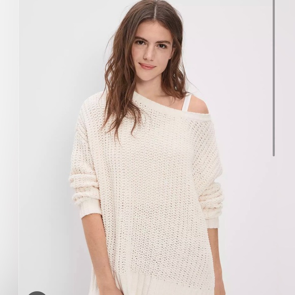 American Eagle Outfitters Sweaters - American Eagle Oversized Sweater